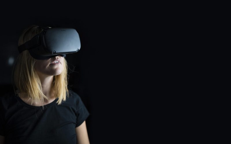 virtual-reality-4490469_1280